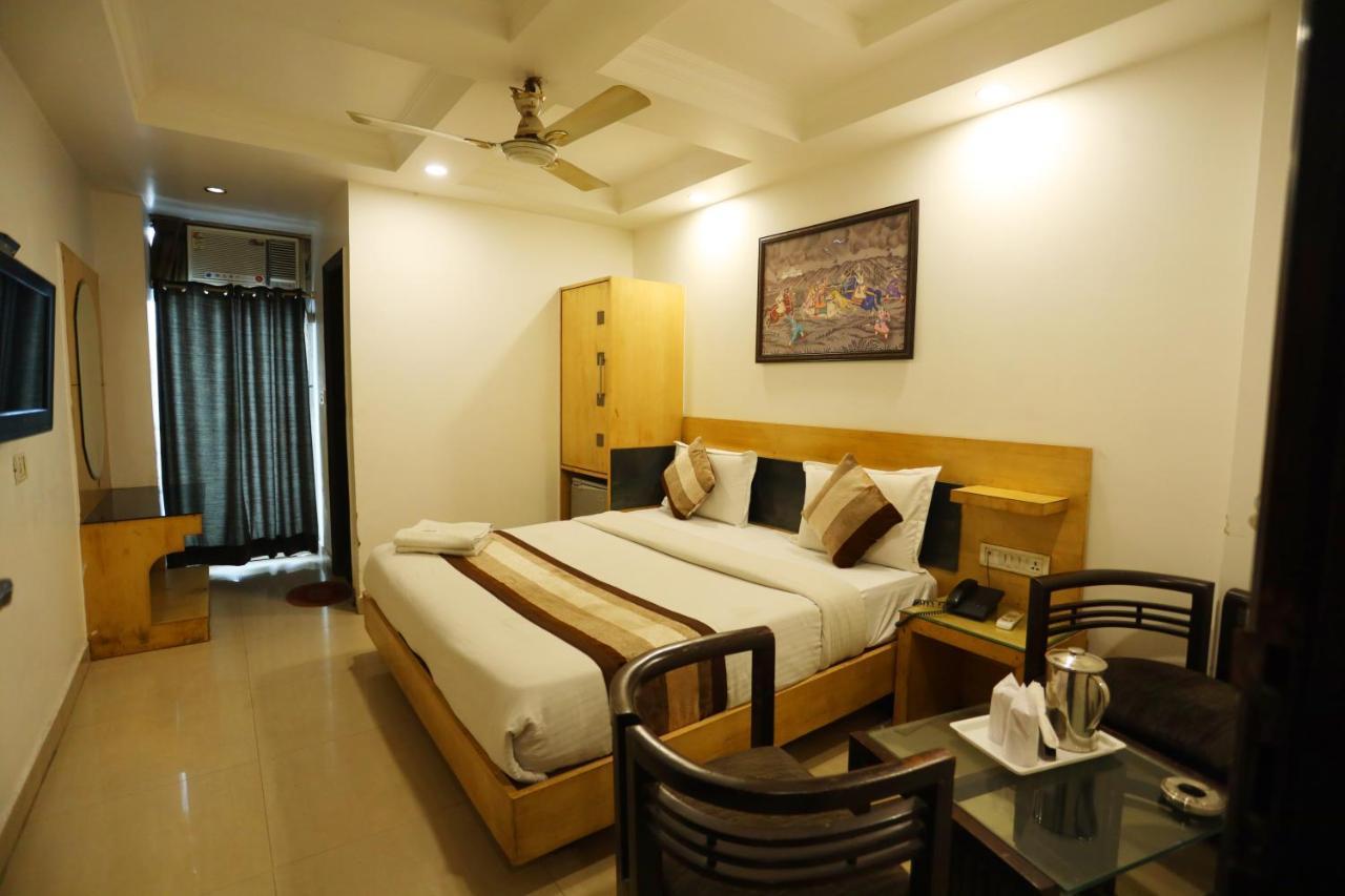 Hotel Maya 'New Delhi' Екстер'єр фото