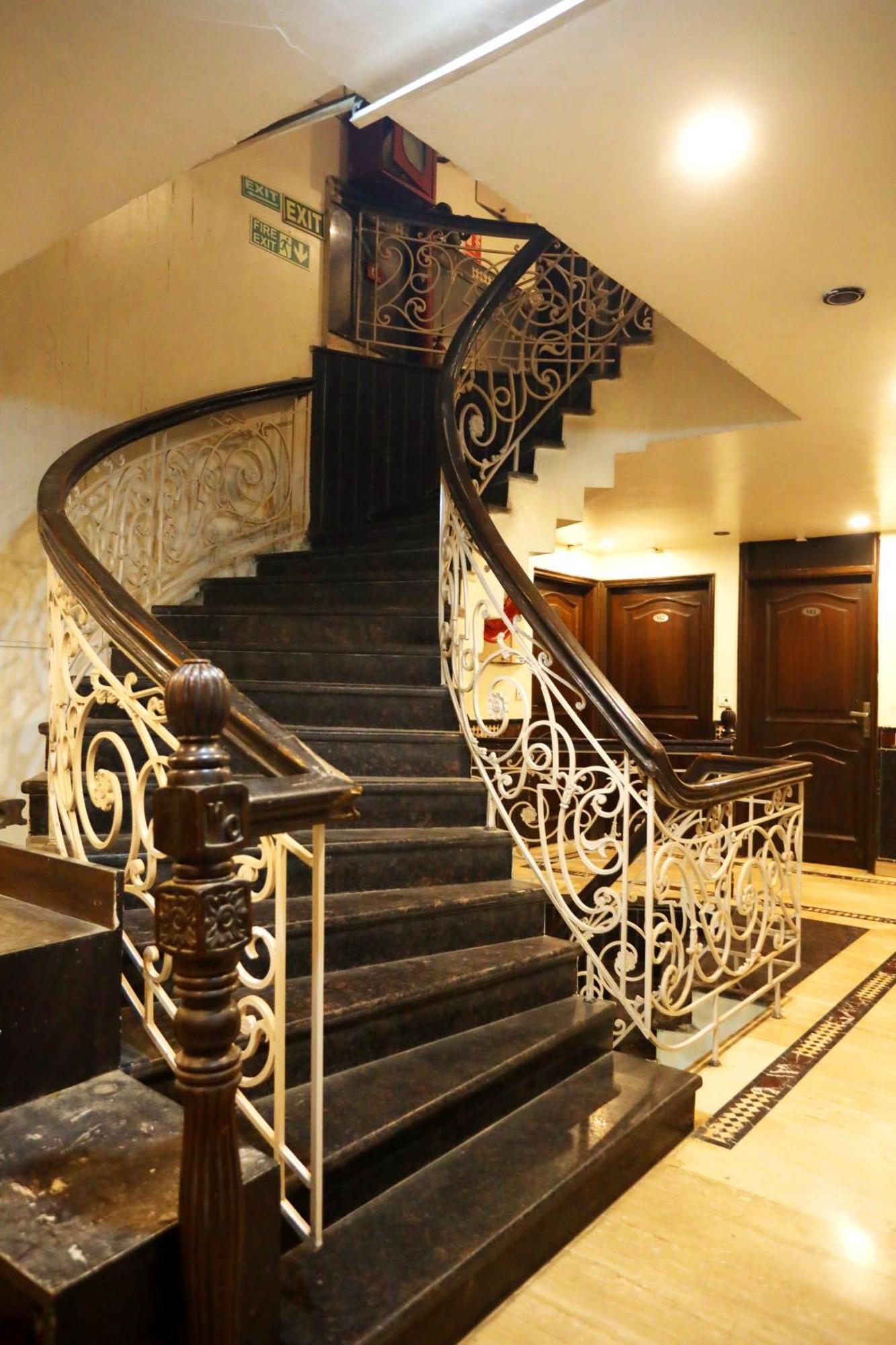 Hotel Maya 'New Delhi' Екстер'єр фото