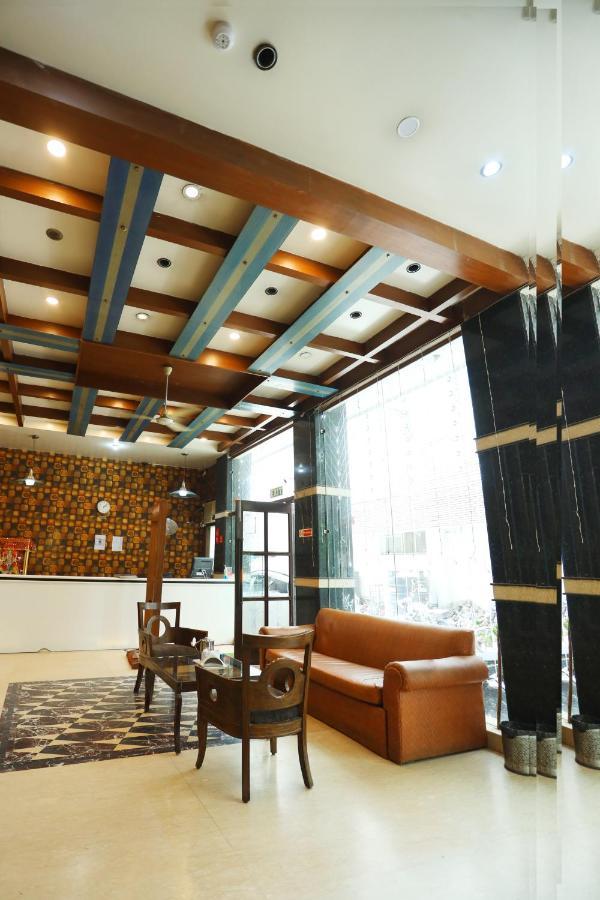 Hotel Maya 'New Delhi' Екстер'єр фото