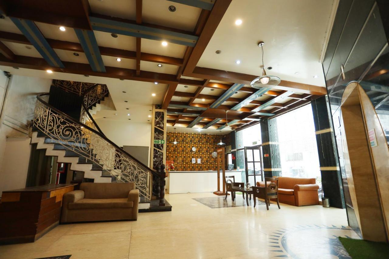 Hotel Maya 'New Delhi' Екстер'єр фото