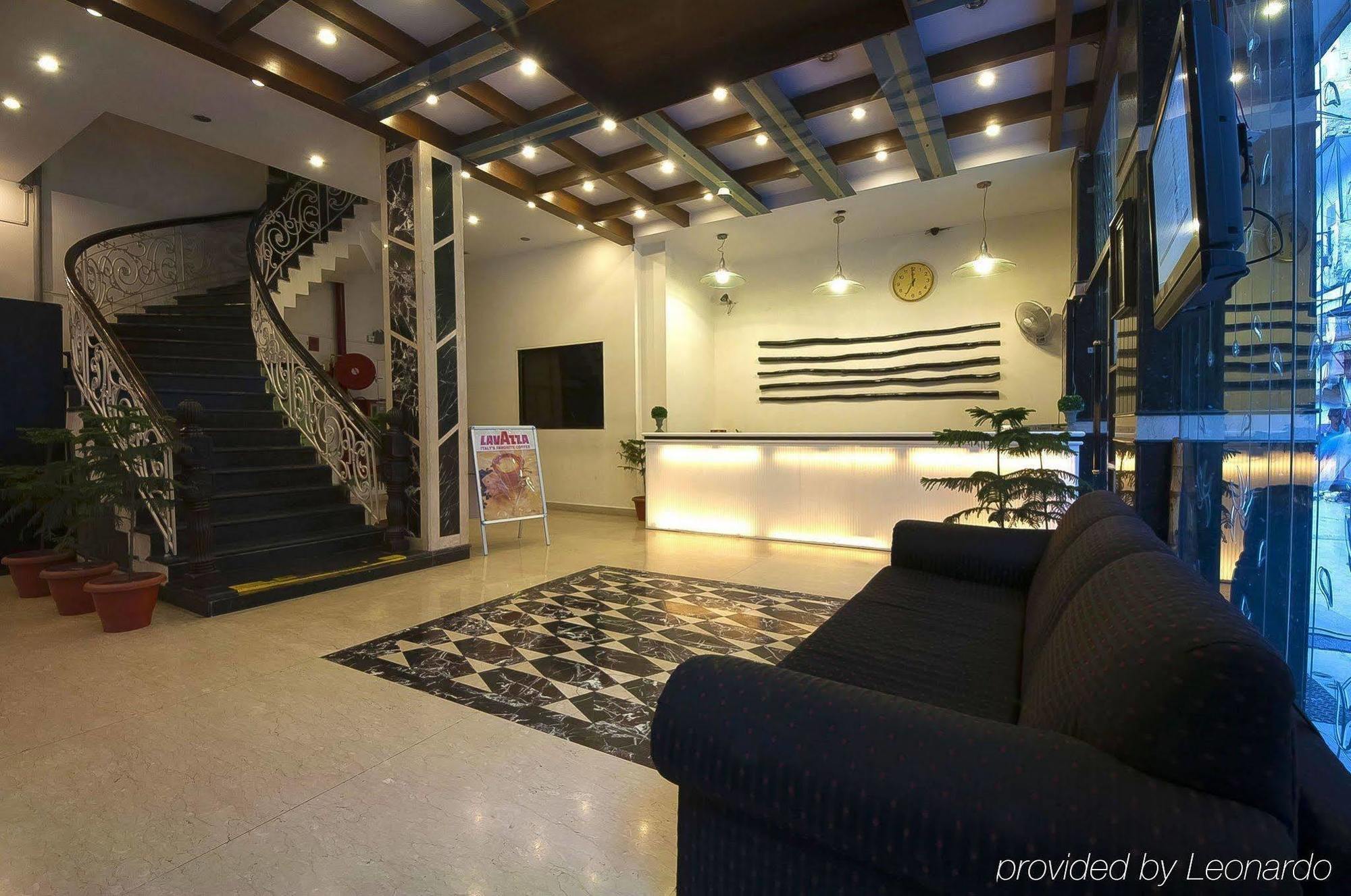 Hotel Maya 'New Delhi' Екстер'єр фото