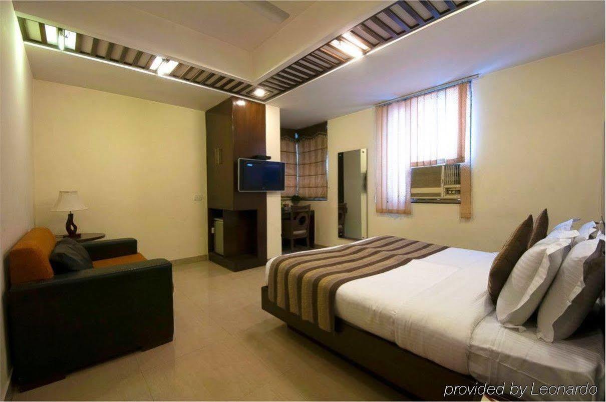 Hotel Maya 'New Delhi' Екстер'єр фото