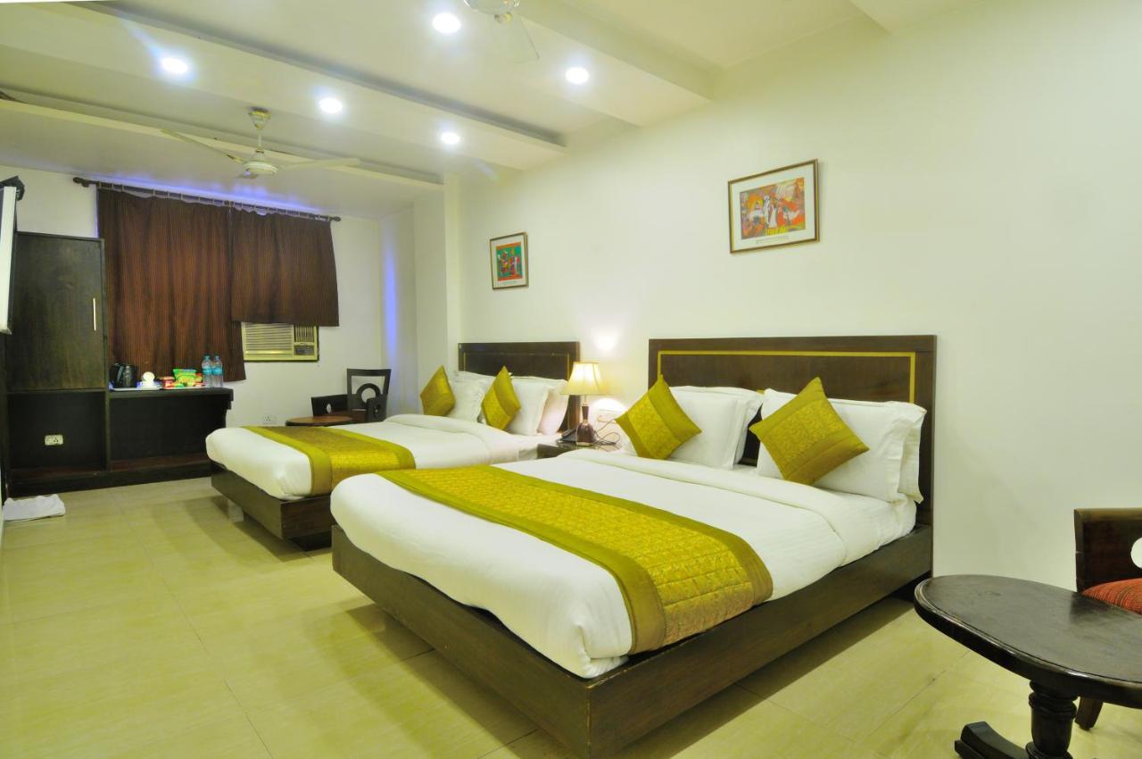 Hotel Maya 'New Delhi' Екстер'єр фото