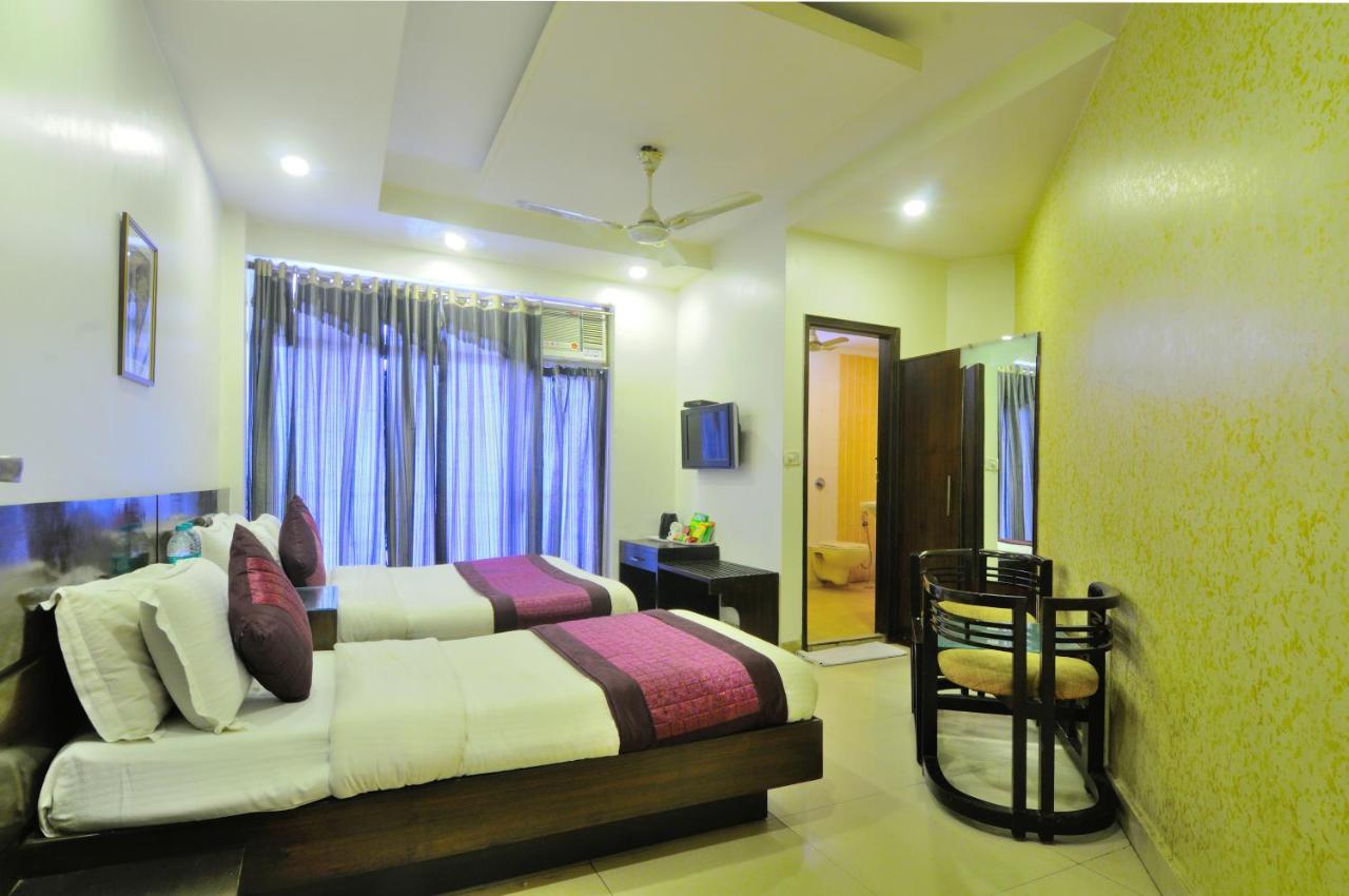 Hotel Maya 'New Delhi' Екстер'єр фото