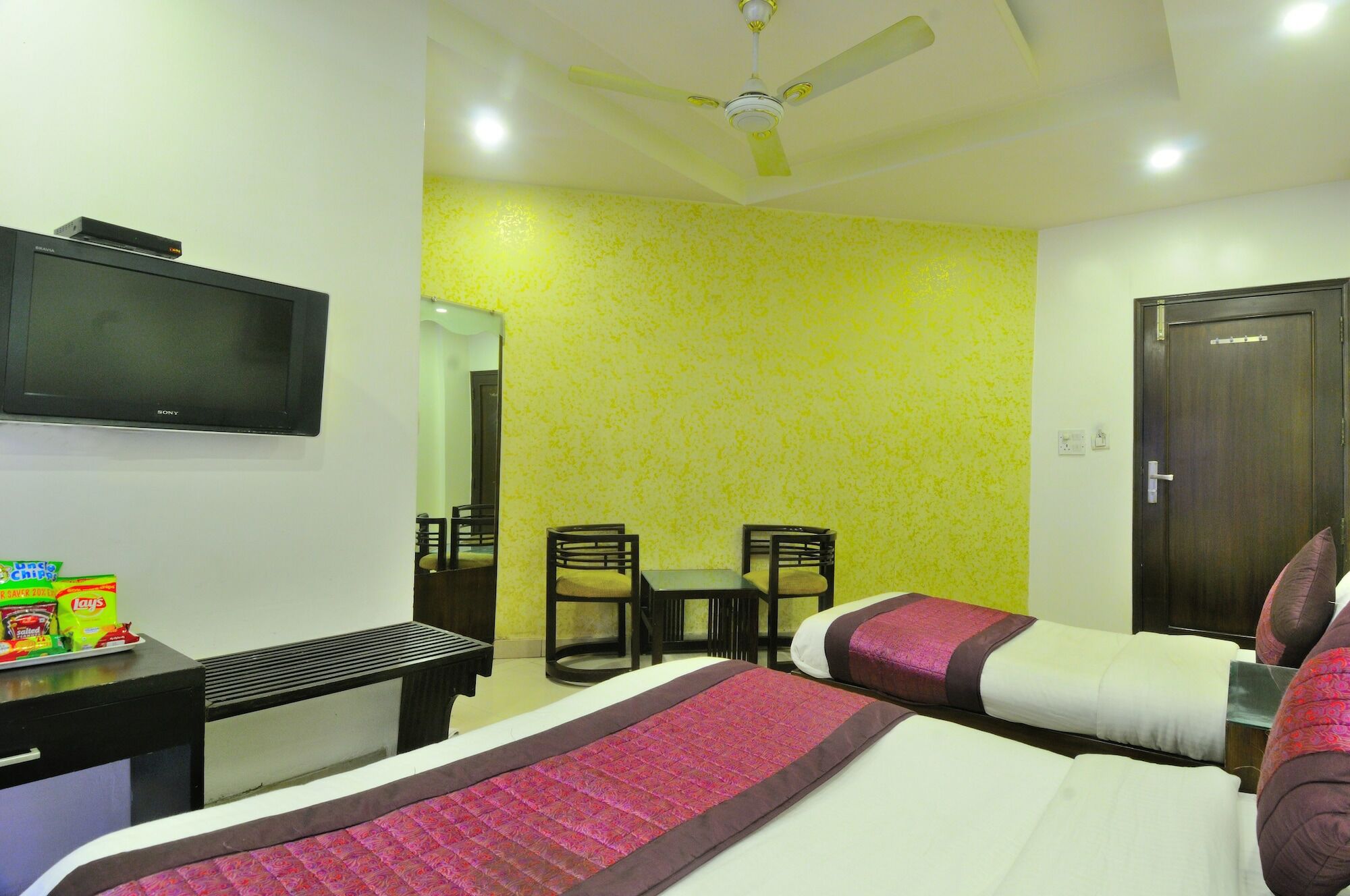 Hotel Maya 'New Delhi' Екстер'єр фото